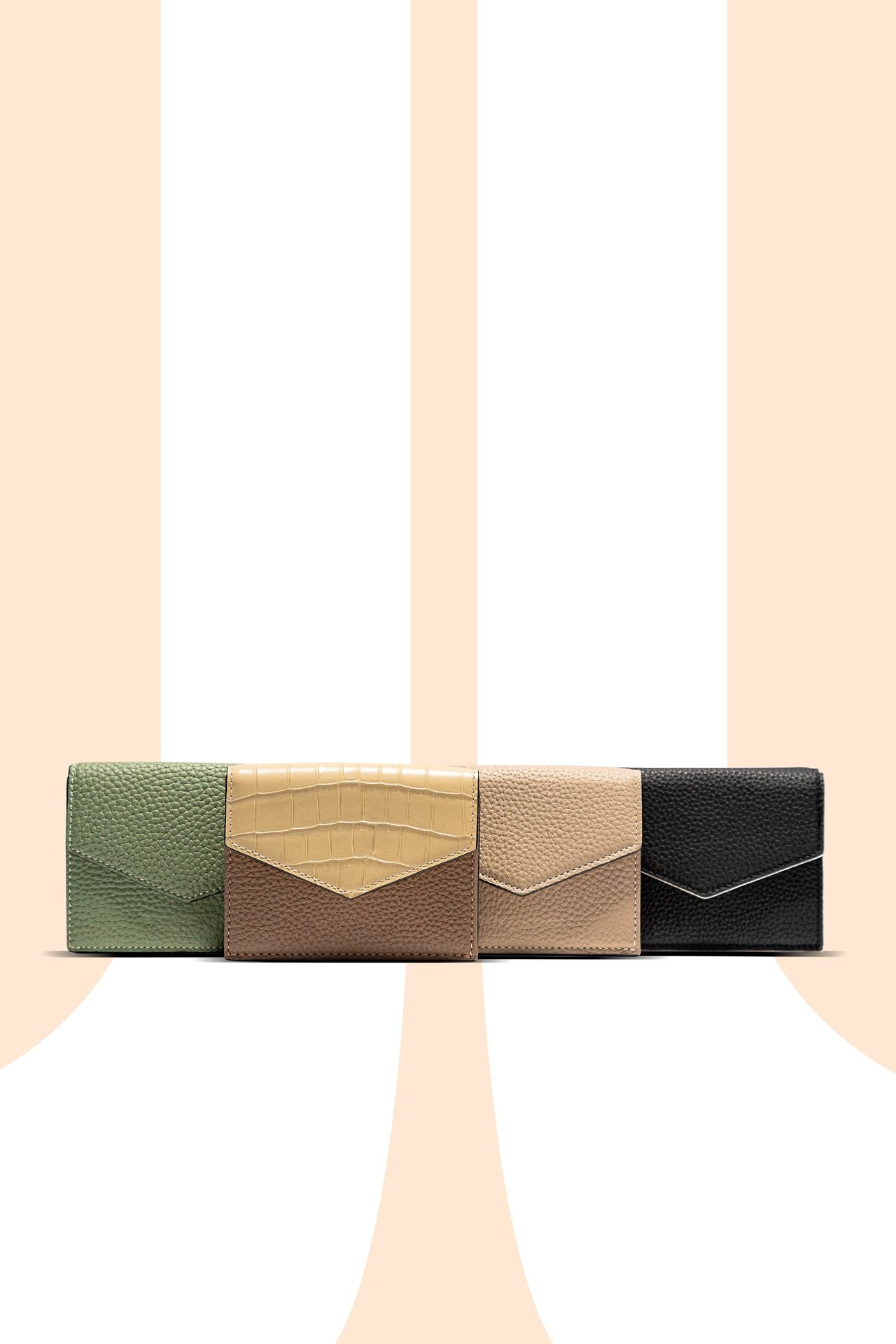 Small leather good collection of  wallets in genuine leather